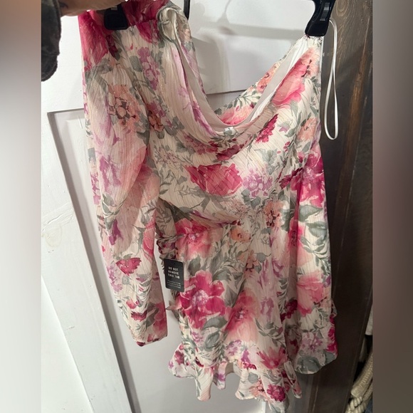 Express Dresses & Skirts - Express Floral Ruffle-Bottom One Shoulder Dress